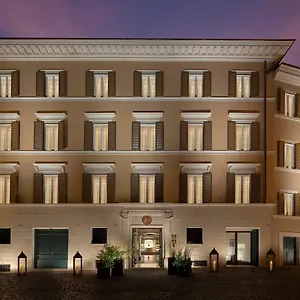 Palazzo Scanderbeg מלון דירות