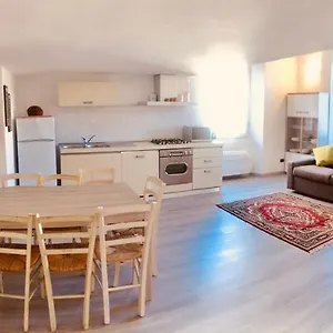 Heart Of Rome Vatican Deluxe New Apartment 1Gb Wifi Apartment