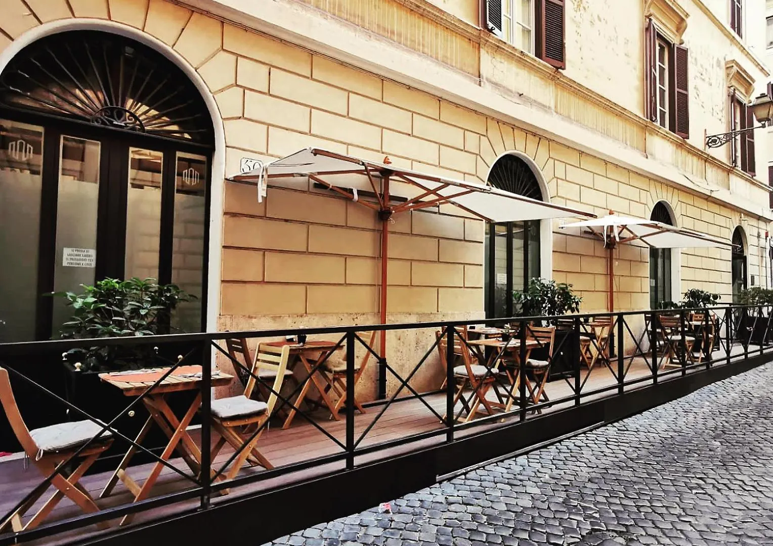 Panzió Rome River Inn